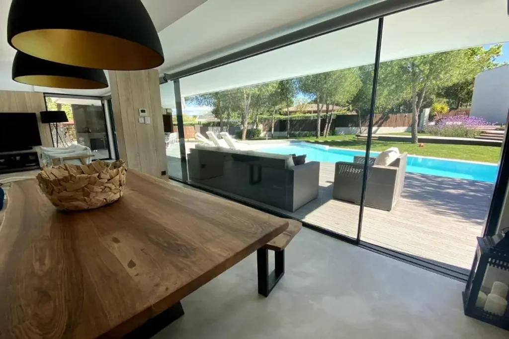 Puertas de aluminio, resistencia, durabilidad y estética