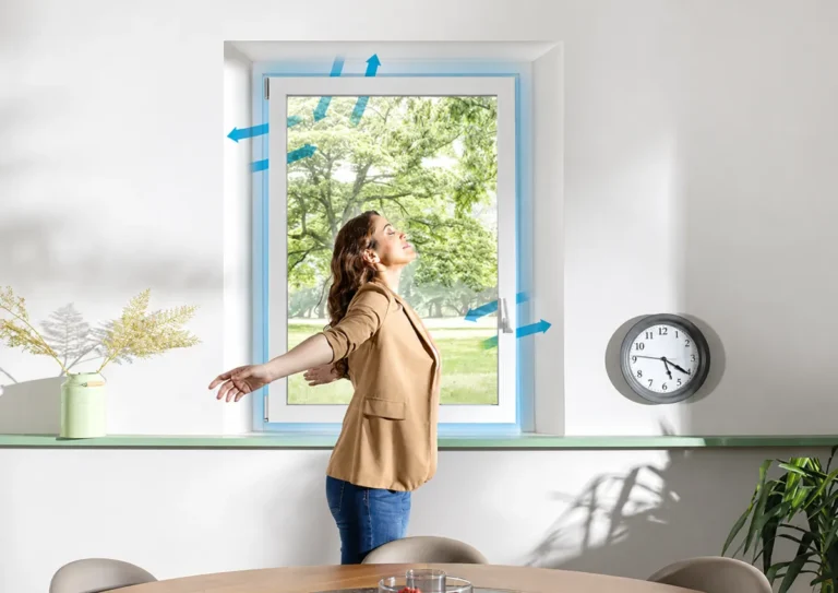Ventanas con microventilación en PVC