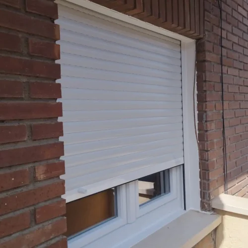 Instalación de persiana profesional