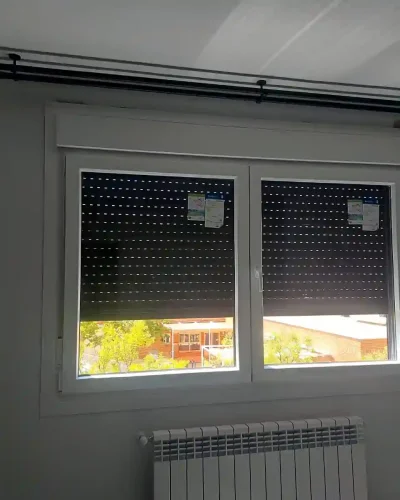 Montaje de persianas de PVC y mosquiteras a medida